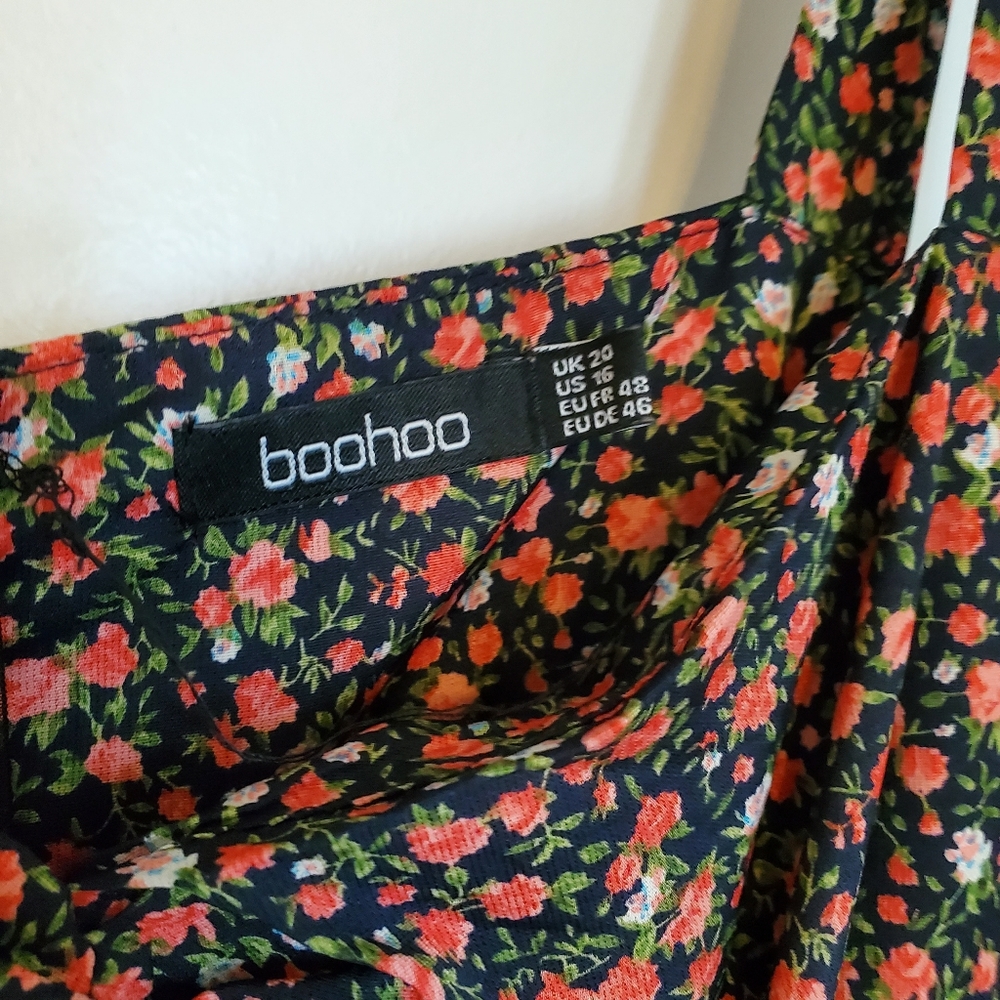 Bohoo floral jumpsuit, tall - Picture 2 of 3